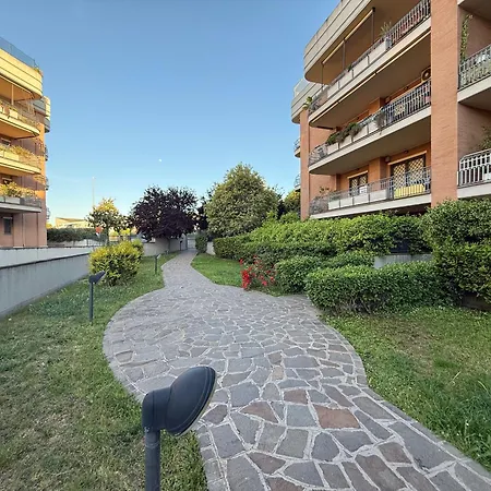 아파트 Giardino Segreto With Private Parking 로마